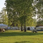 NR301 Campingplats med el – Tennisbanan